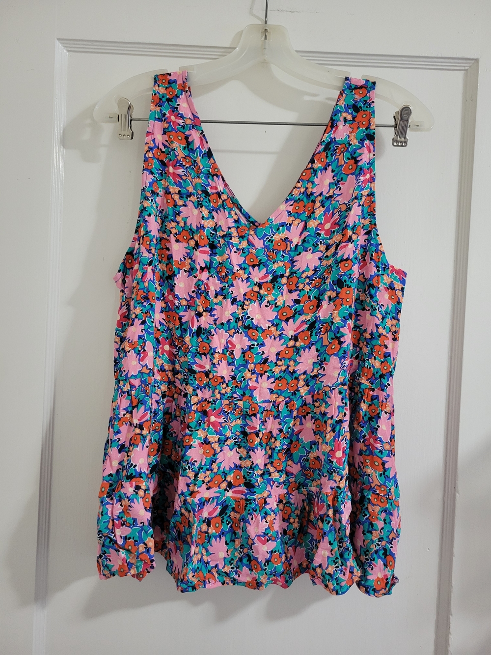 LOFT Floral V-Neck Bright Colorful Tank top - Picture 2 of 9